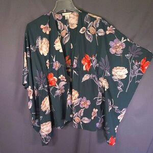 Peach Love California Kimono Floral Boho Green‎ Size Small Earth Fairy